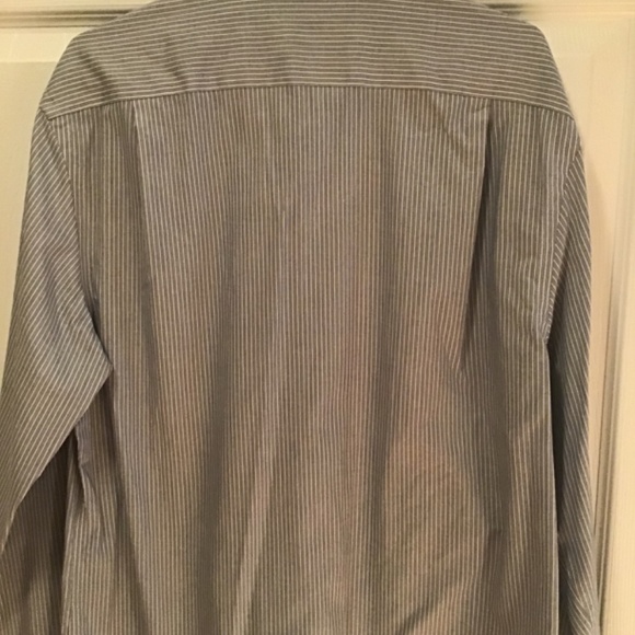 Tommy Hilfiger dress shirt - Picture 4 of 4